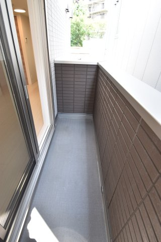 大阪市都島区東野田町４丁目の賃貸マンションのバルコニー