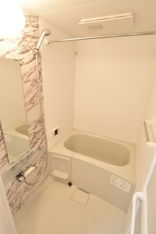 大阪市都島区東野田町４丁目の賃貸マンションの浴室