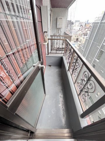 大阪市都島区都島北通２丁目の賃貸マンションのバルコニー