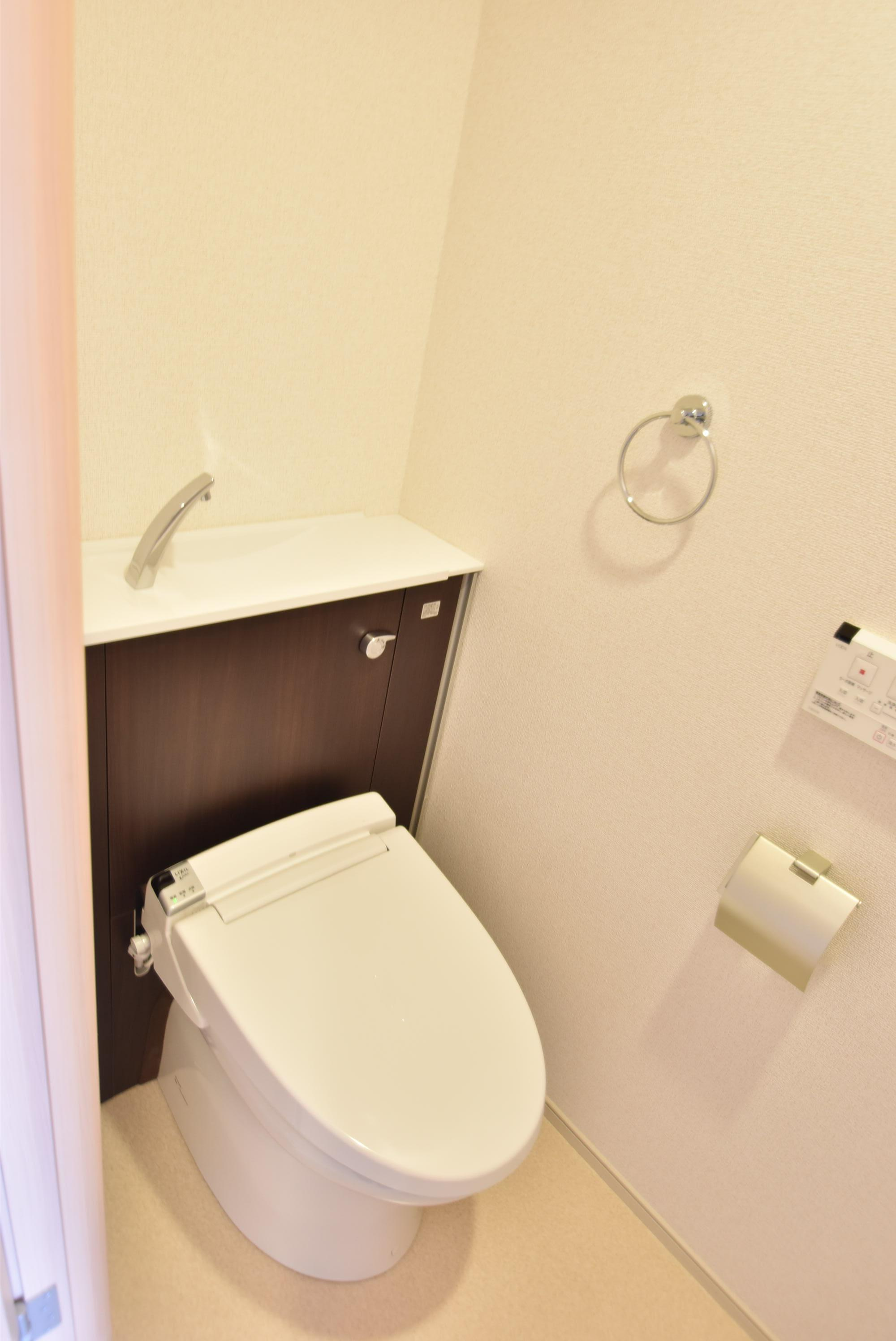 大阪市城東区蒲生２丁目の賃貸マンションのトイレ