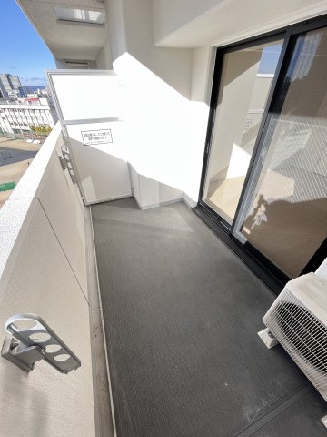 大阪市都島区東野田町４丁目の賃貸マンションのバルコニー