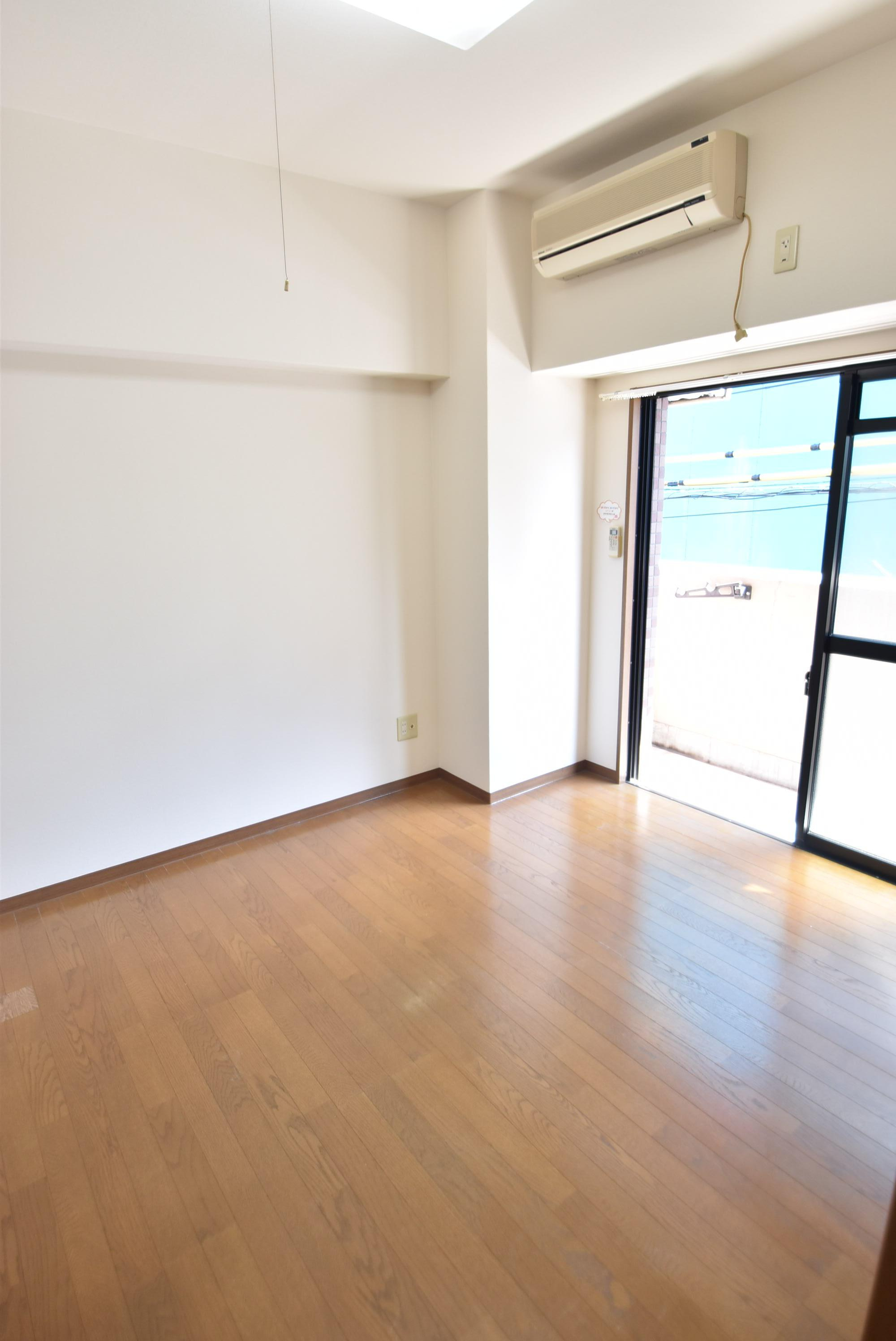 大阪市城東区中央２丁目の賃貸マンションの居間・リビング