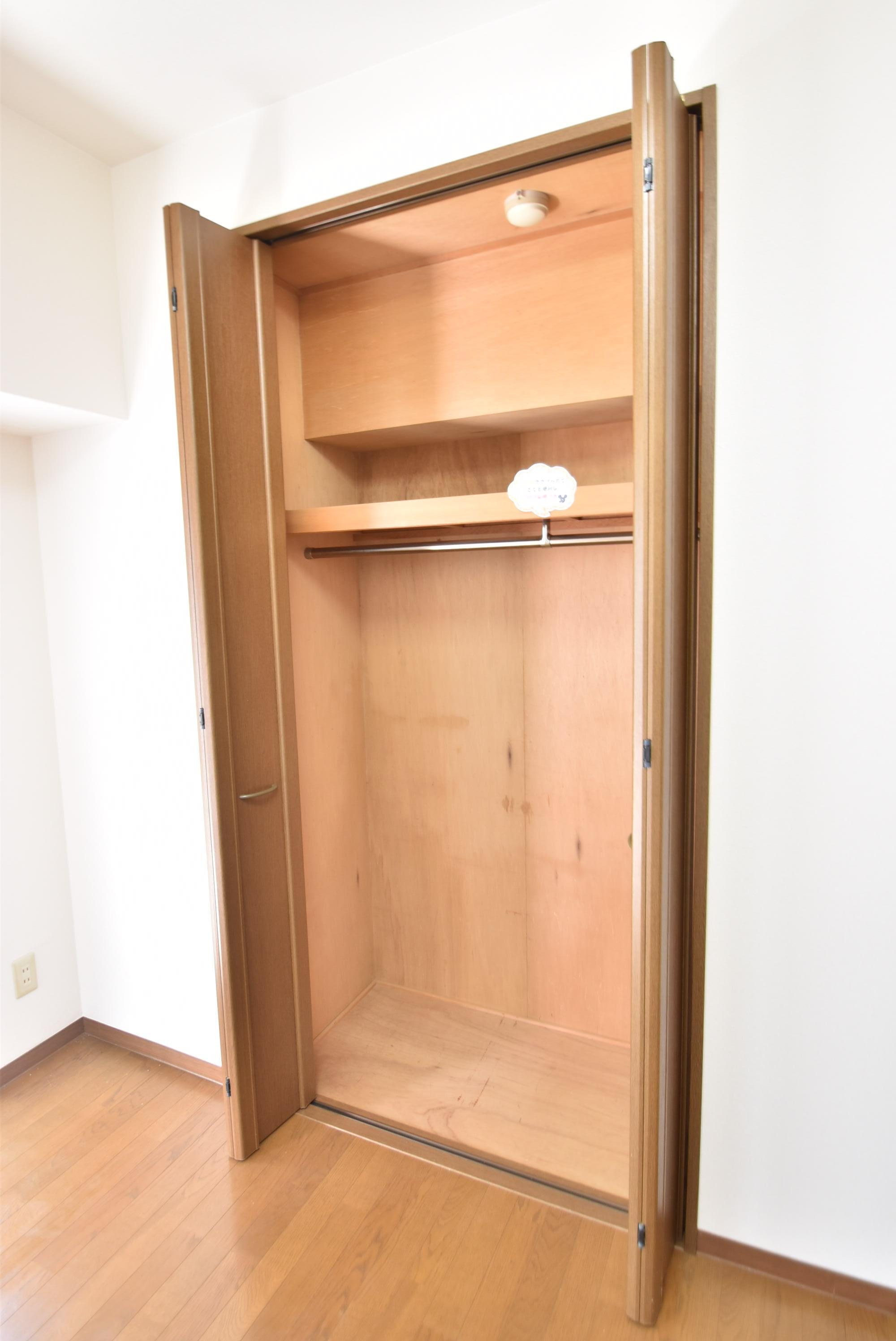 大阪市城東区中央２丁目の賃貸マンションのエントランス