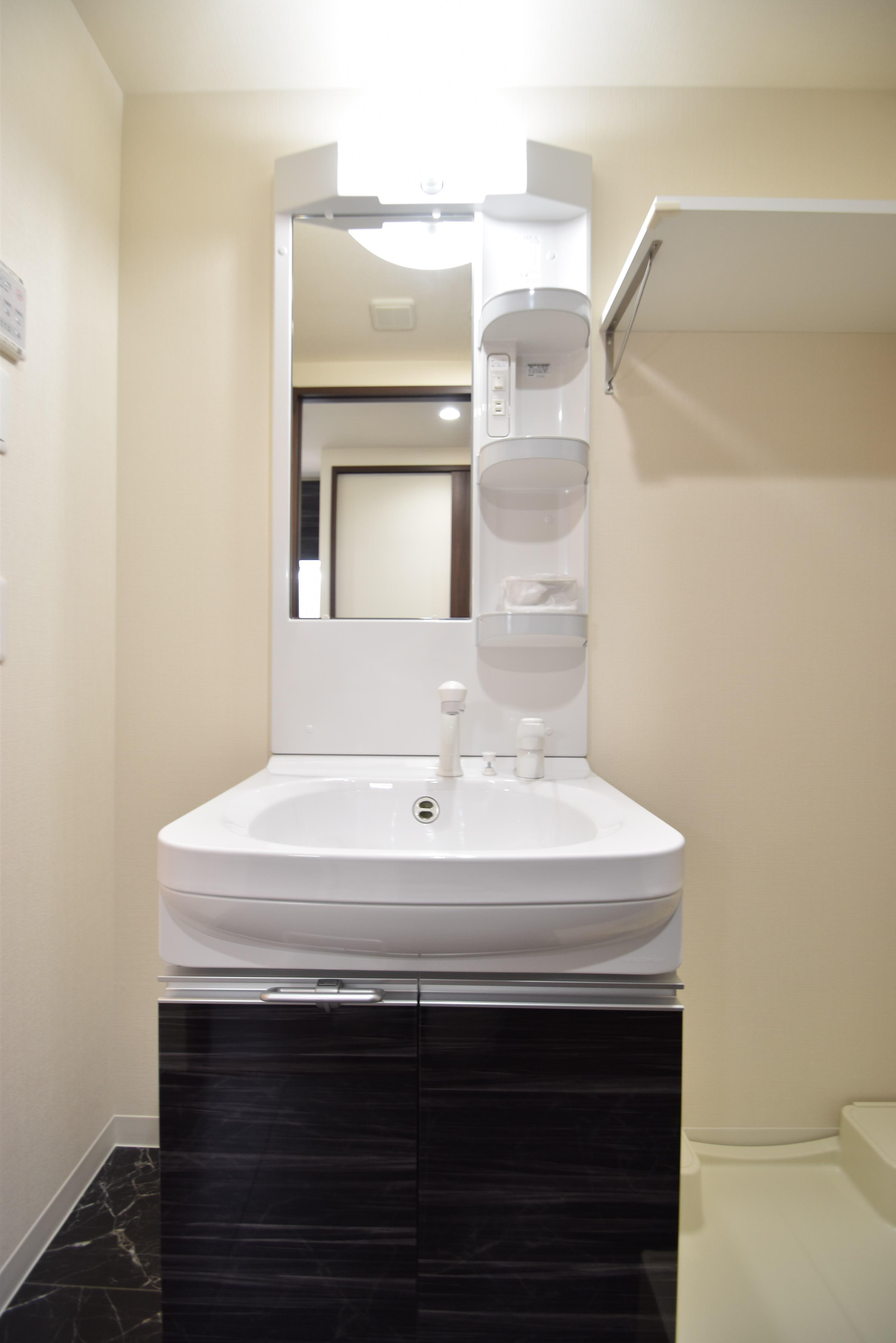 大阪市都島区中野町２丁目の賃貸マンションの洗面所