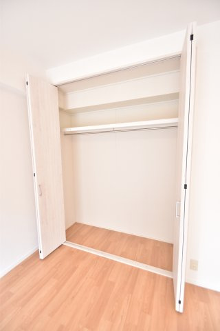 大阪市城東区中央３丁目の賃貸マンションの収納