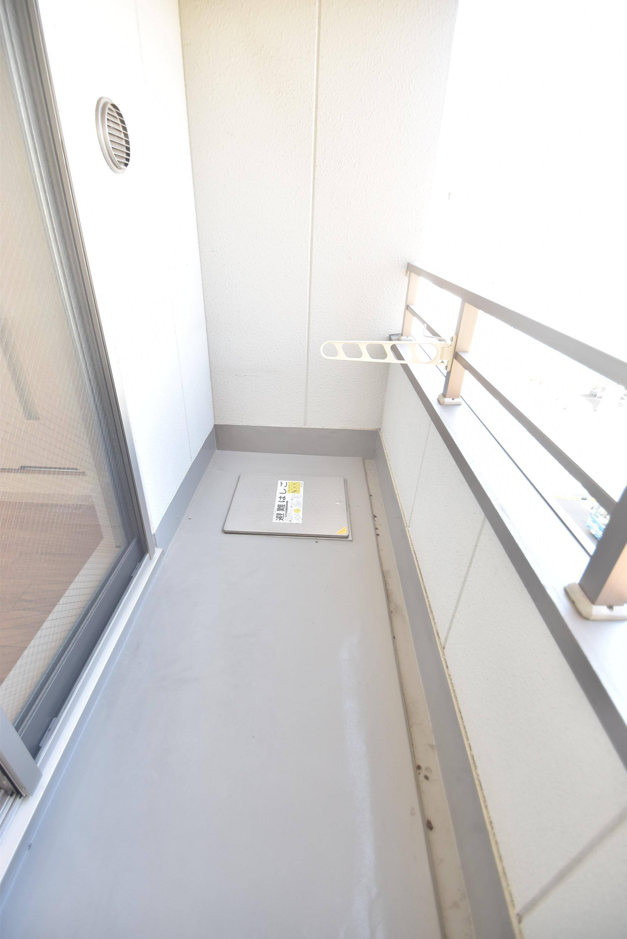 大阪市城東区蒲生３丁目の賃貸マンションのバルコニー