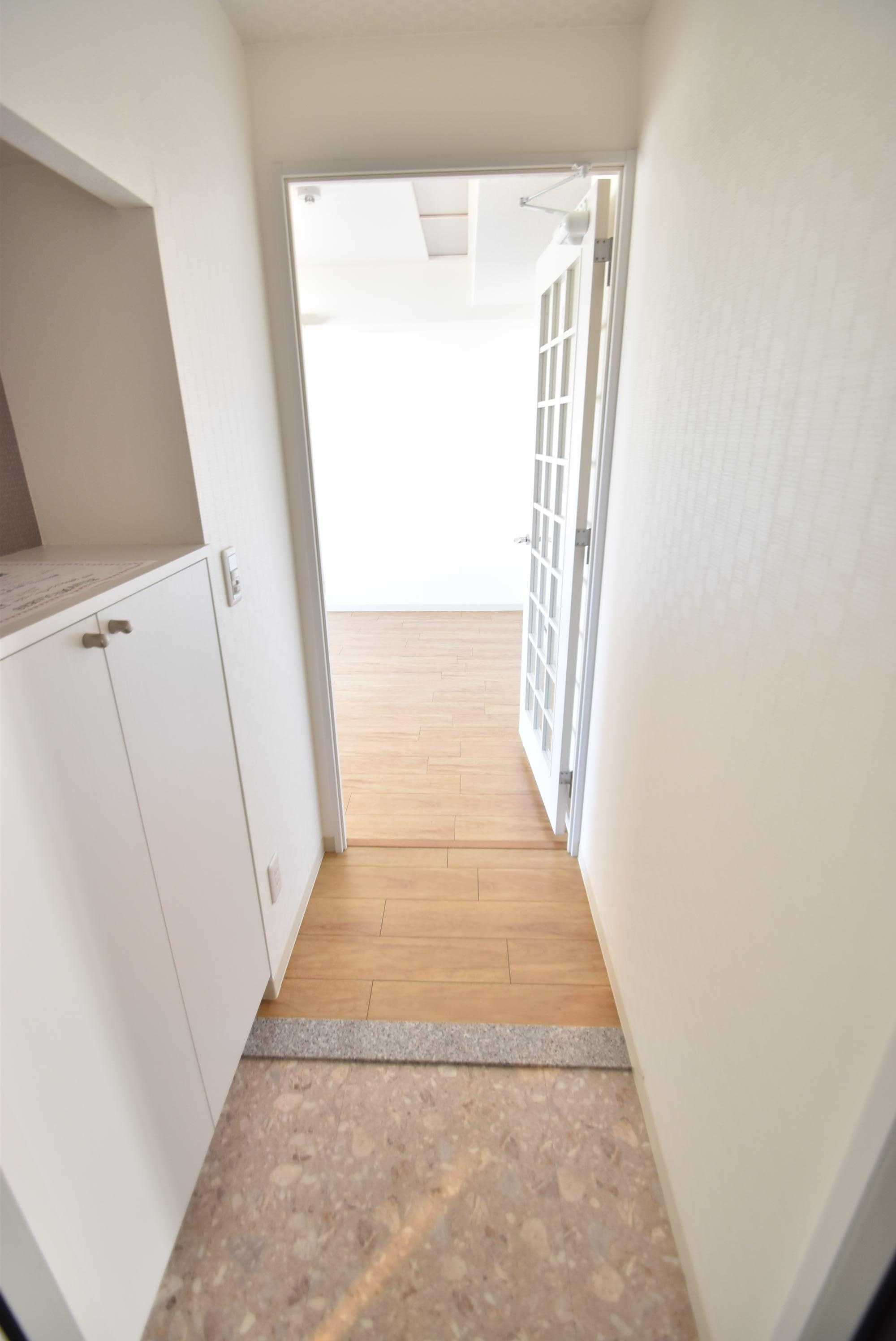 大阪市城東区蒲生３丁目の賃貸マンションの玄関