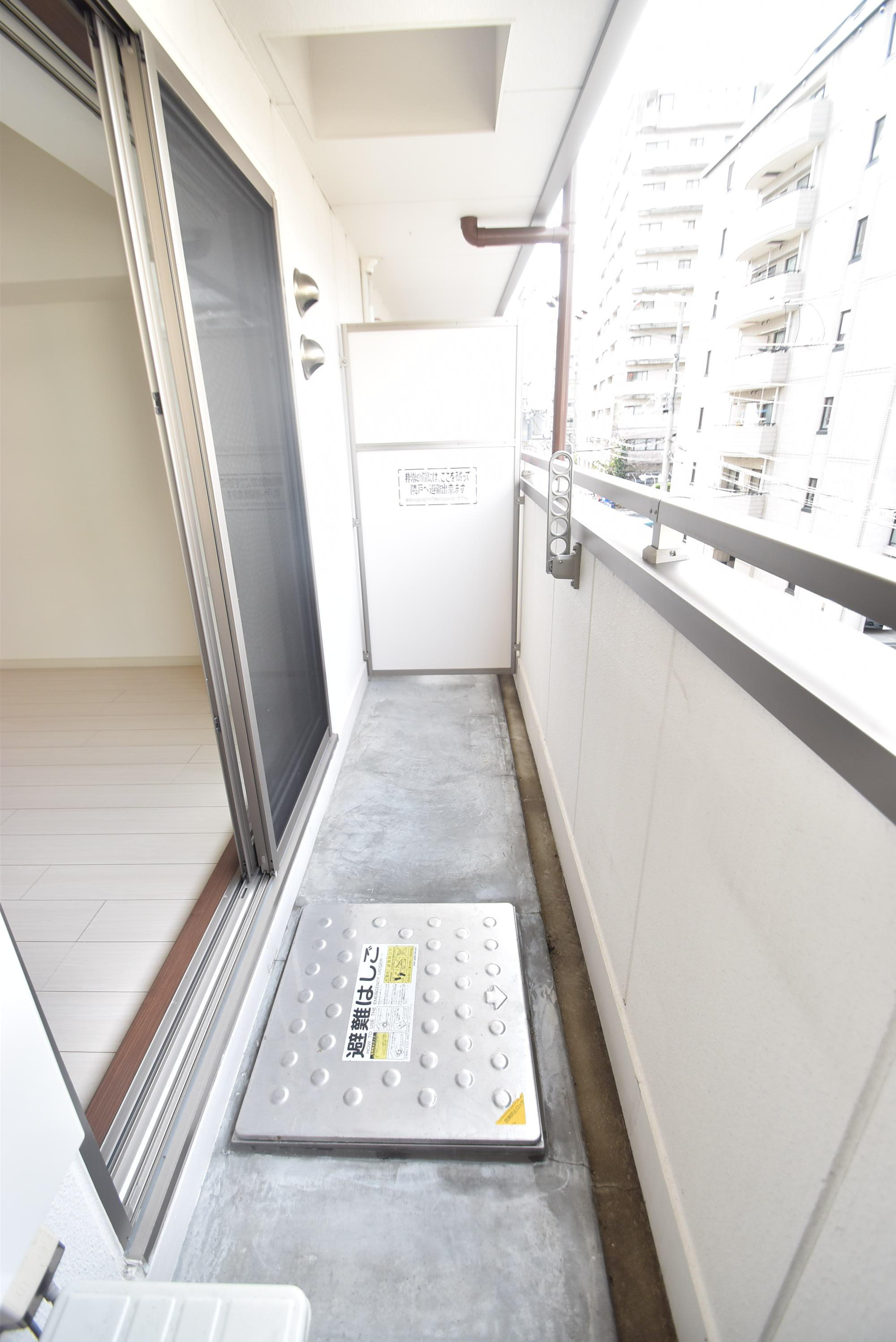 大阪市都島区中野町１丁目の賃貸マンションのバルコニー