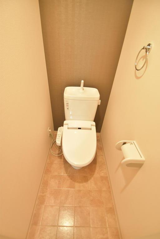 大阪市都島区中野町１丁目の賃貸マンションのトイレ