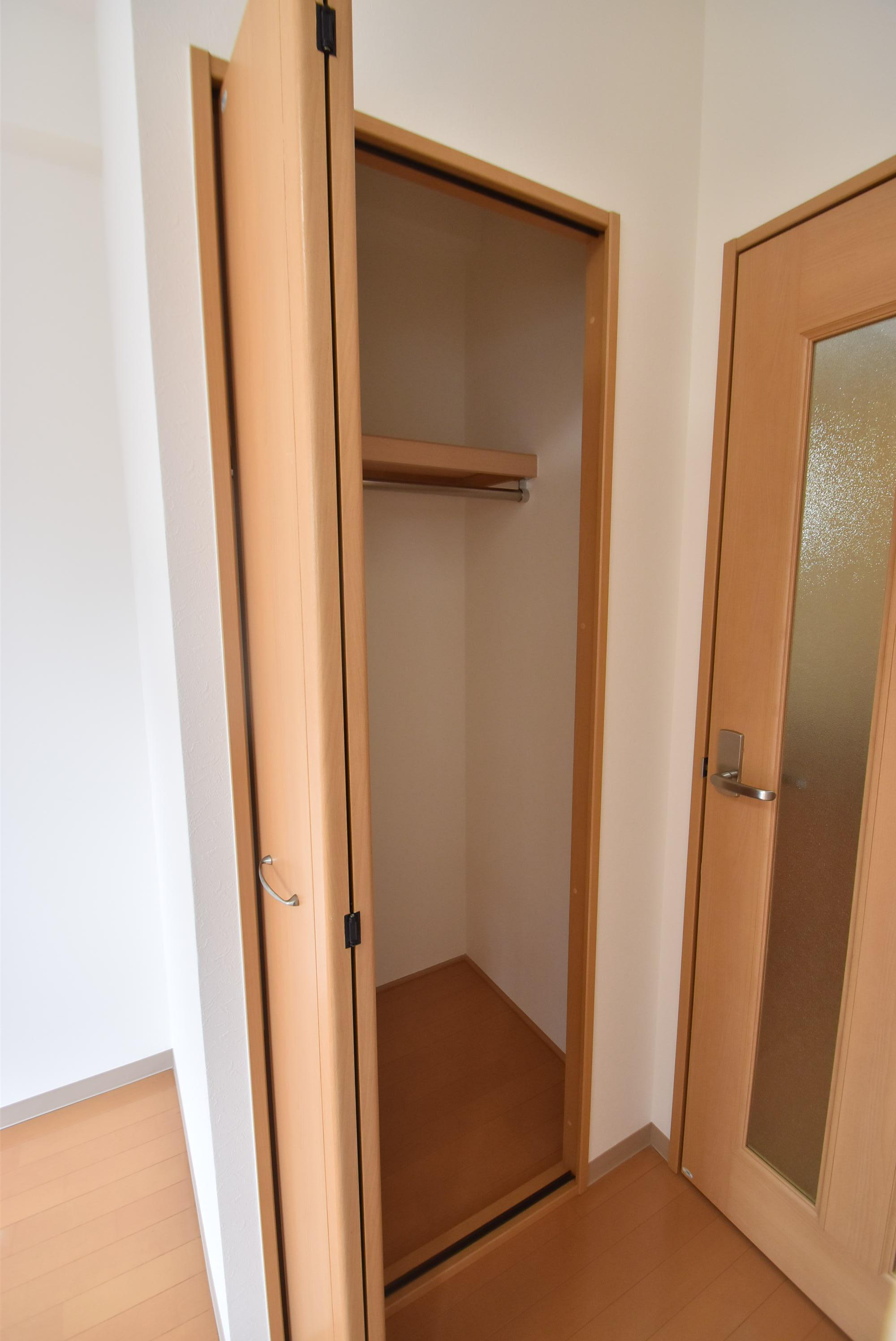 大阪市都島区中野町４丁目の賃貸マンションの収納