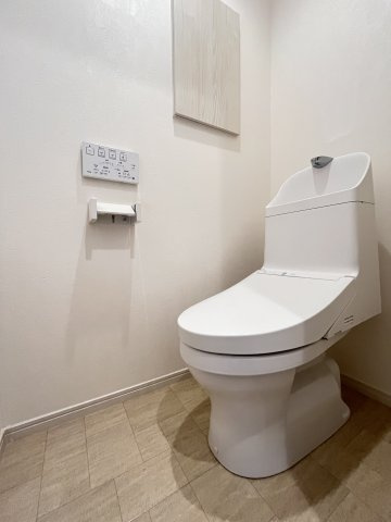 大阪市都島区都島本通４丁目の賃貸マンションのトイレ