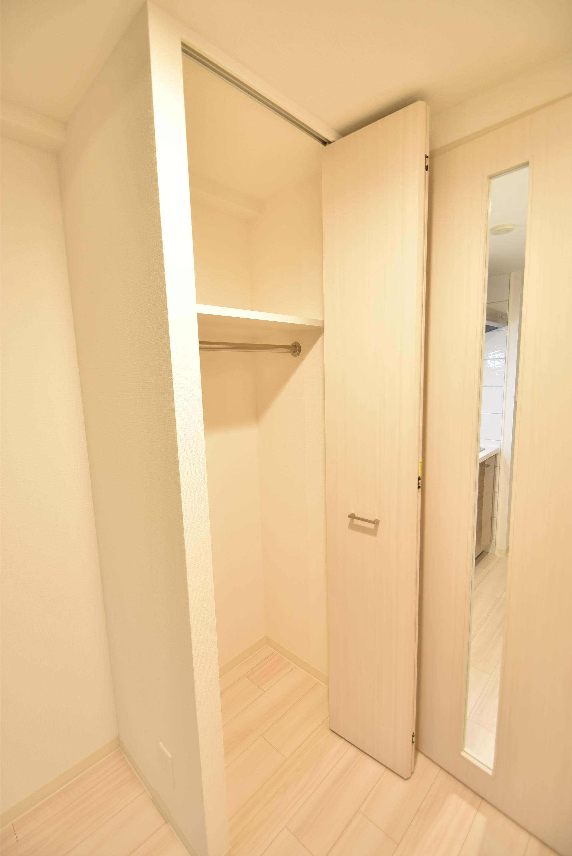 大阪市都島区中野町３丁目の賃貸マンションの収納