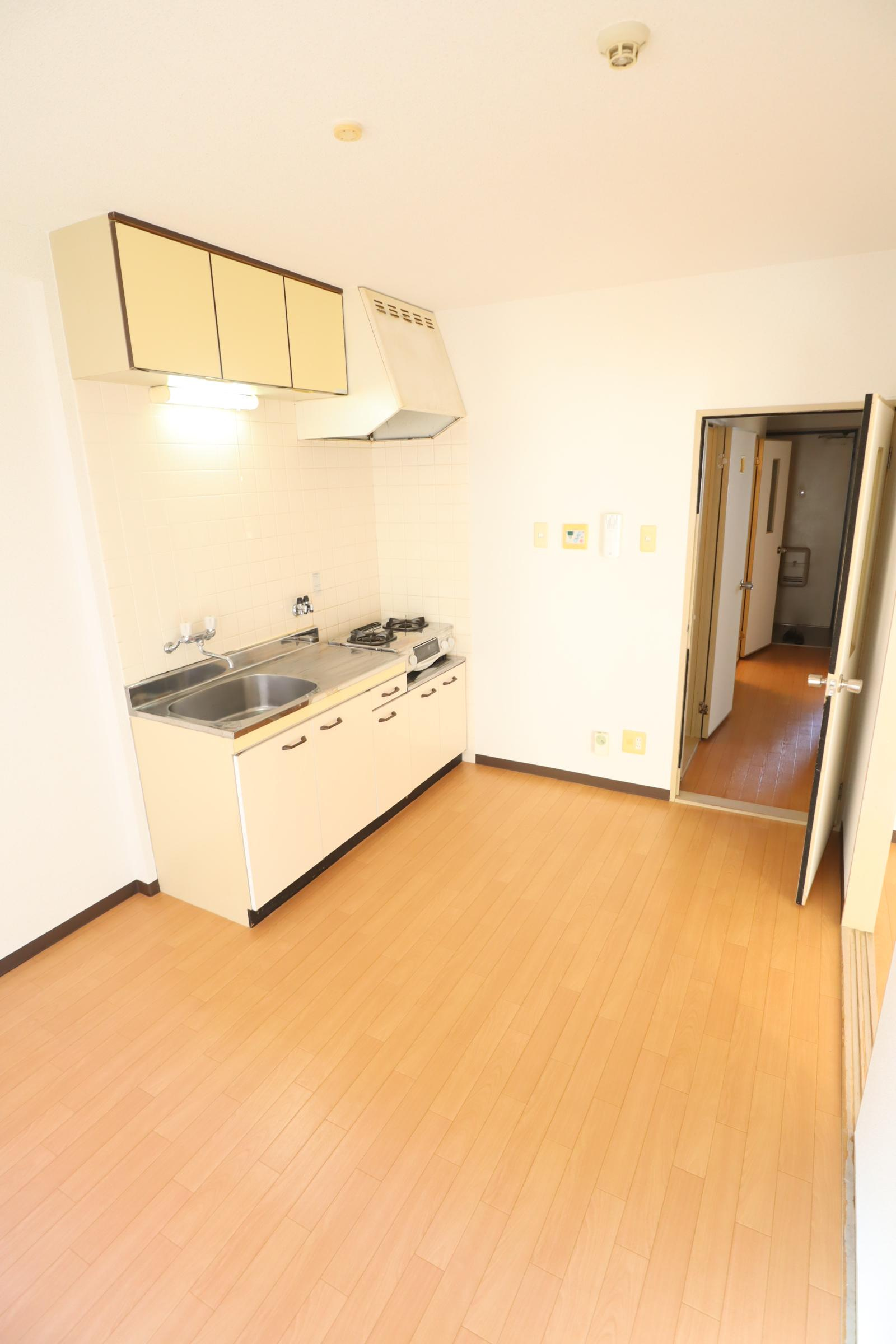 大阪市城東区天王田の賃貸マンションの居間・リビング