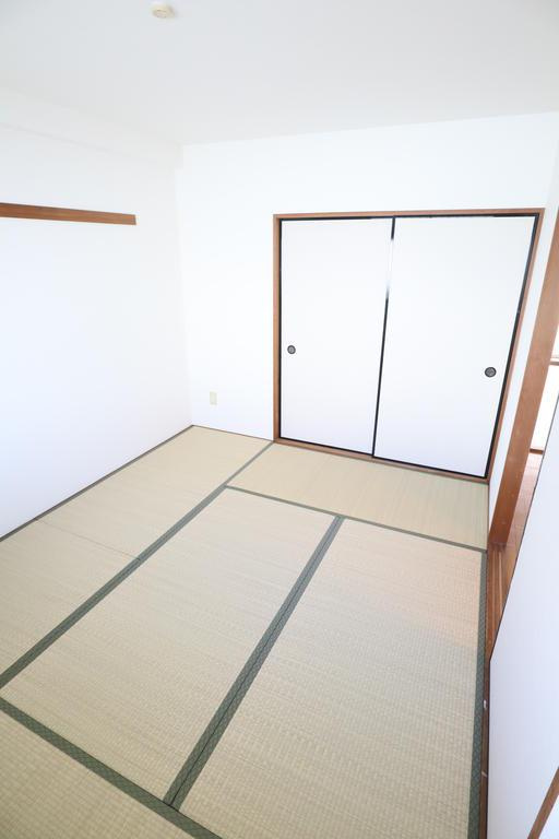 大阪市城東区天王田の賃貸マンションの寝室