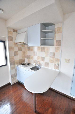 大阪市都島区御幸町１丁目の賃貸マンションのキッチン