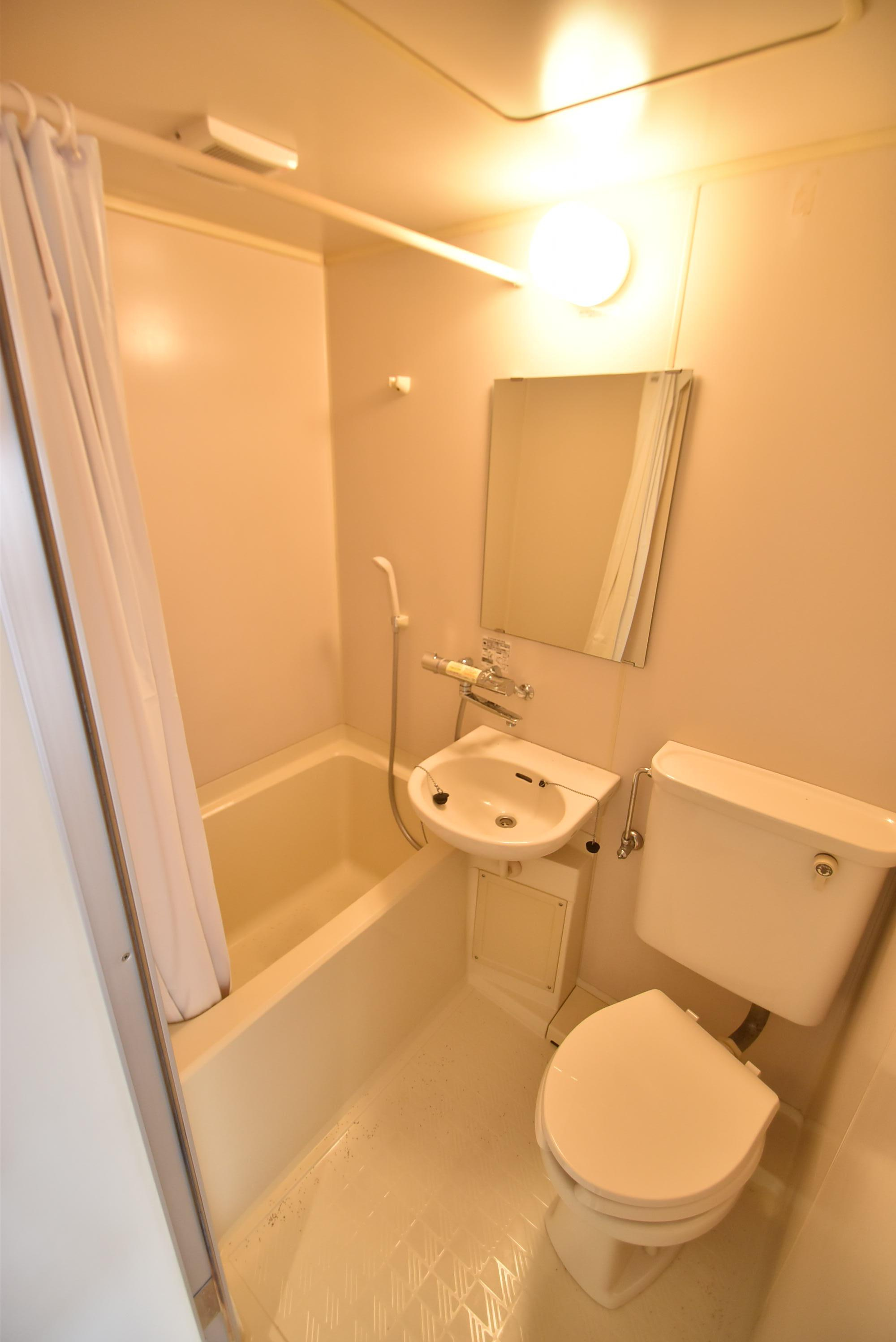 大阪市城東区成育２丁目の賃貸マンションの浴室