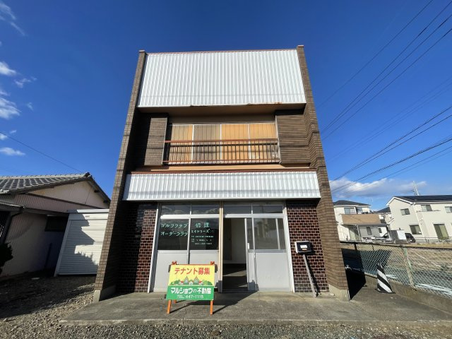 楊子町貸倉庫の外観