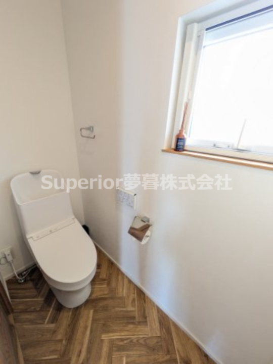 【中古戸建て】大津市赤尾町のトイレ|2階にもトイレがあるのは大変便利です♪