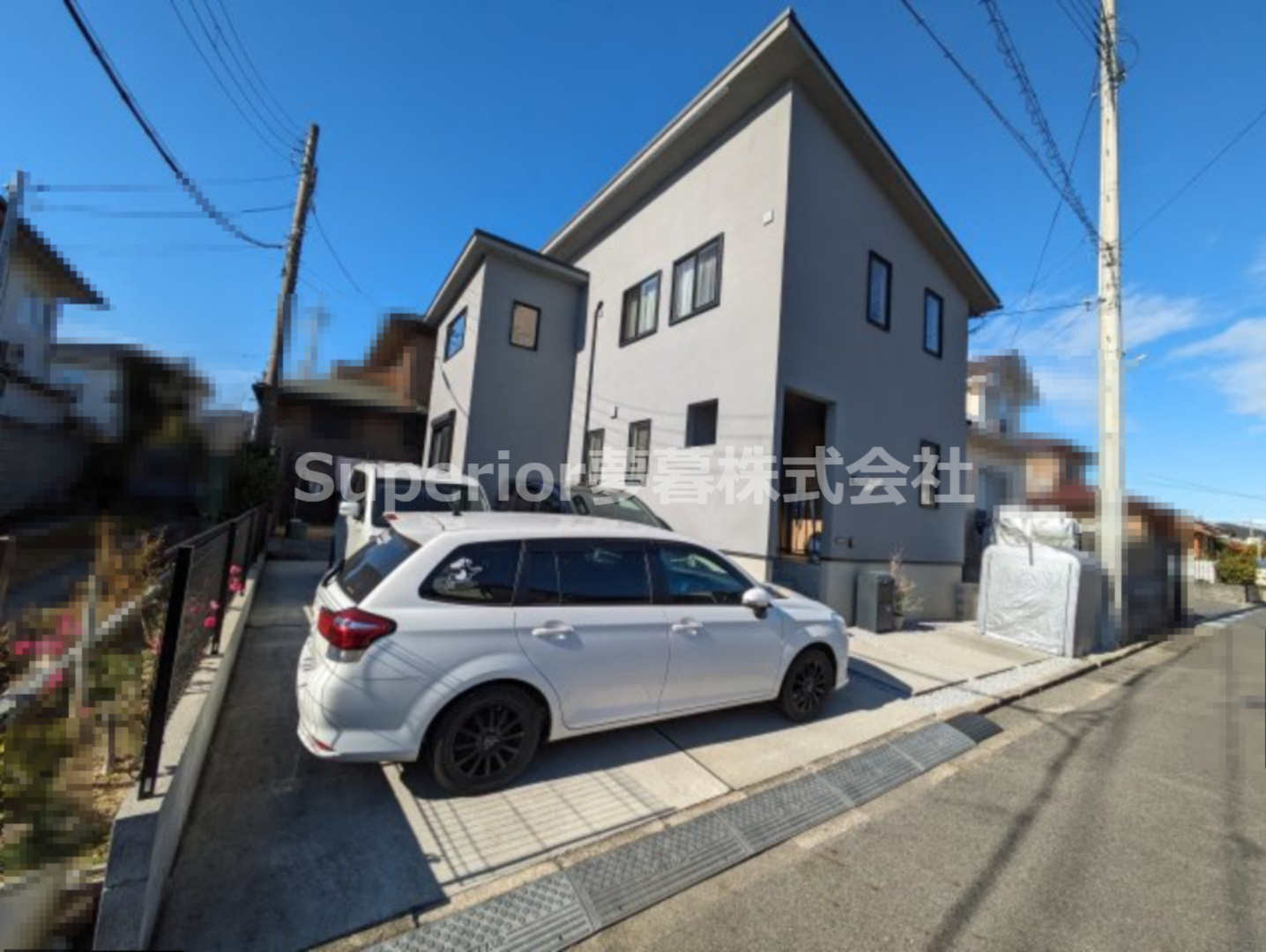 【中古戸建て】大津市赤尾町の駐車場|ラクラク駐車3台♪