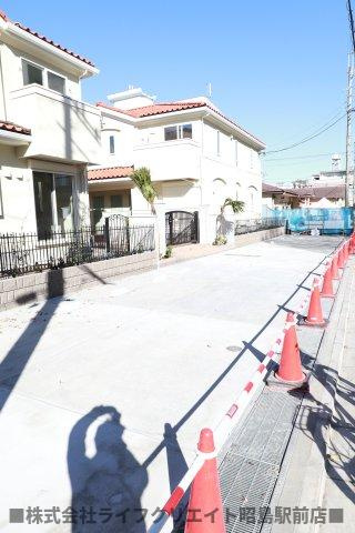 パークガーデン　フルールの駐車場