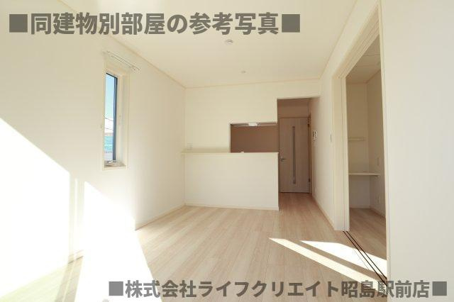 パークガーデン　フルールの居間・リビング