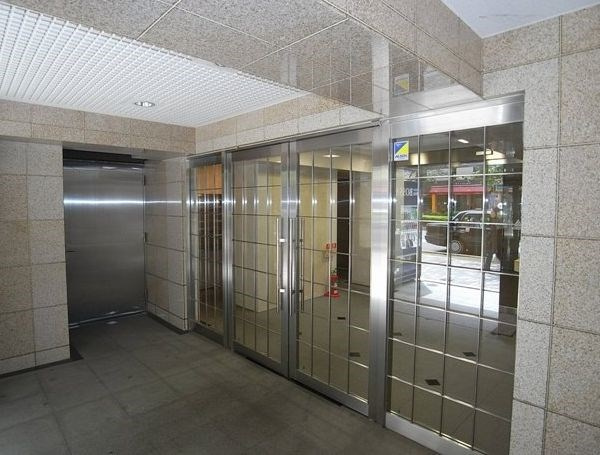 【エントランス】パレステュディオ広尾