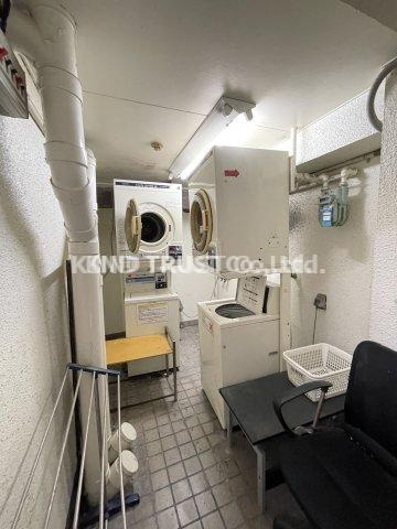 南森町ハイツのロビー|落ち着いたロビーです