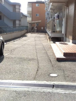 【その他共用部分】 | モリーズ西明石301号室 | 駐輪場