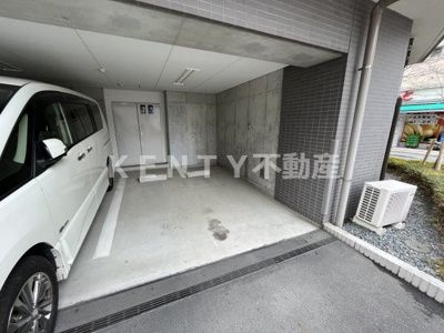 【駐車場】 | メインステージ西蒲田 | 駐車場に車を止められます