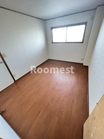 パルティールマンションの寝室|落ち着いて過ごせるお部屋なので、寝室にいかがでしょうか