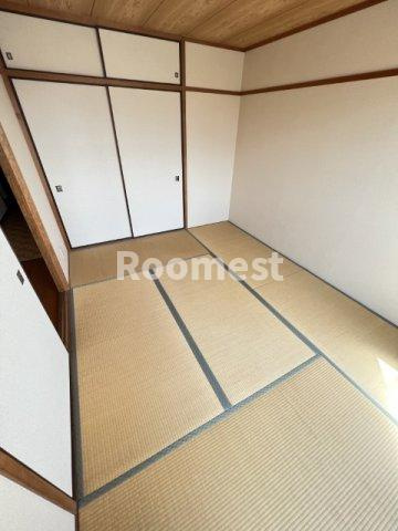 パルティールマンションの和室|柔らかい畳が心地よい和室
