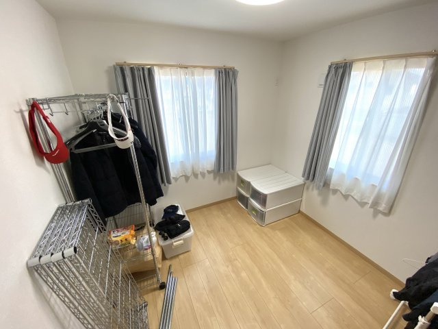 中古住宅　石原２丁目の洋室