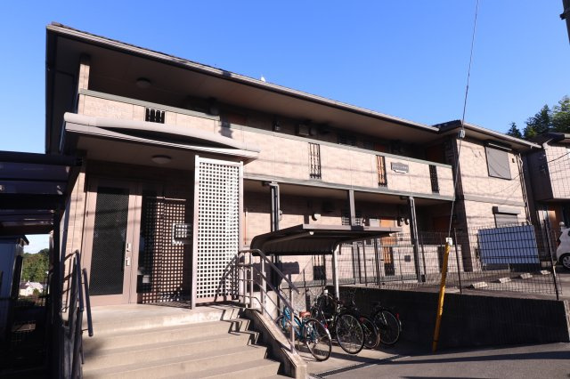 グランディールナギサワの外観