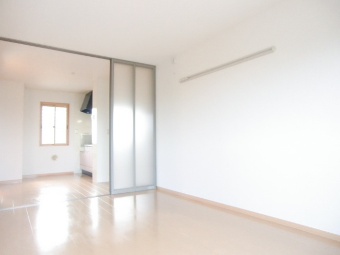 グランディールナギサワの居間・リビング