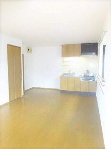 サンライズ平塚の居間・リビング|ゆったりとしたリビングです