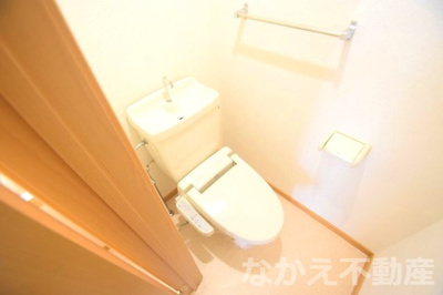 【トイレ】 | フィールドビーチ | 清潔感のあるトイレです