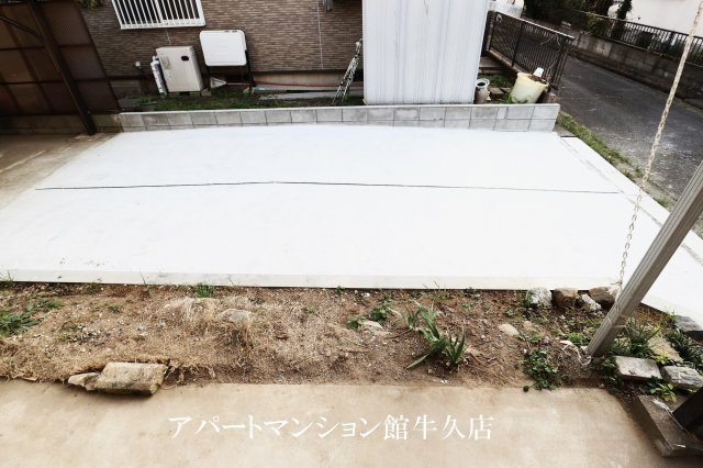 森の里貸家の庭