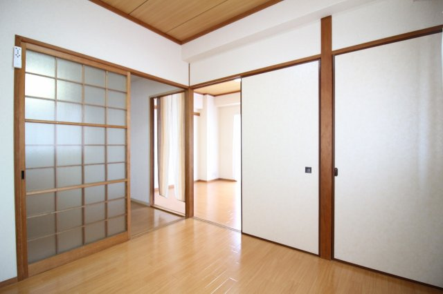 ステーションコーポの居間・リビング|使いやすいリビングです