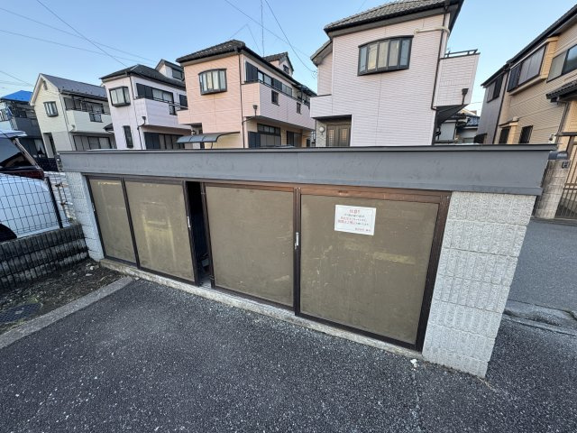 フィーネス壱番館の周辺