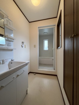 【洗面所】 | 永田東1丁目戸建 | 永田東1丁目戸建　洗面所