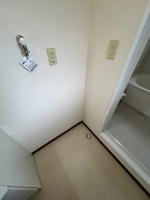 【設備】 | 永田東1丁目戸建 | 永田東1丁目戸建　室内洗濯機置場