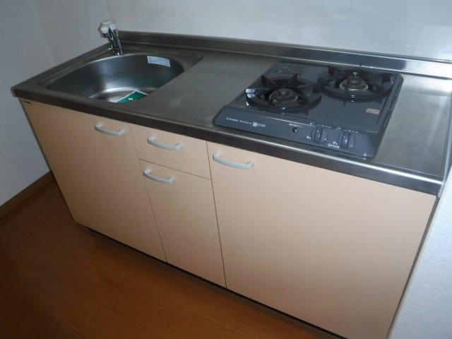 ブリランテのキッチン|反転タイプのお部屋の参考写真です。