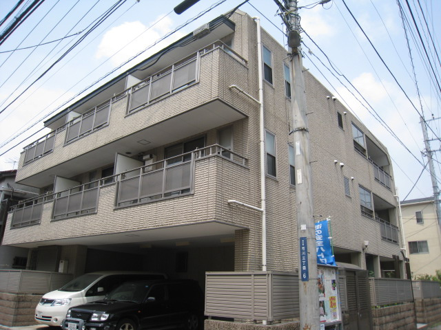 Flat S 駐車場の外観