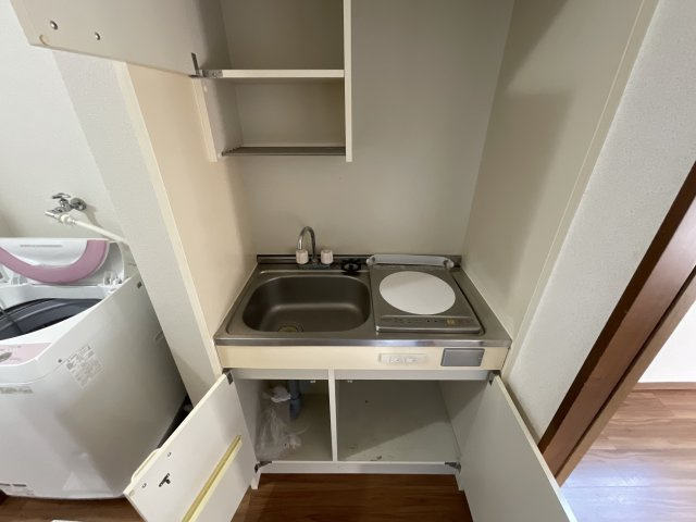 【キッチン】 | サンリッチハイツ | コンパクトで使いやすいですね