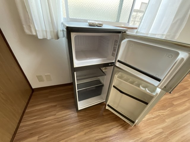 【設備】 | サンリッチハイツ | 冷蔵庫もついてます！