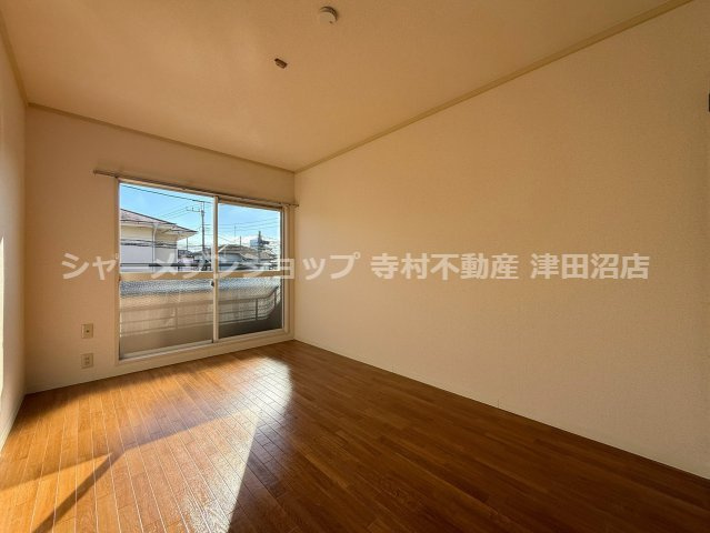 ファミーユ津田沼の洋室