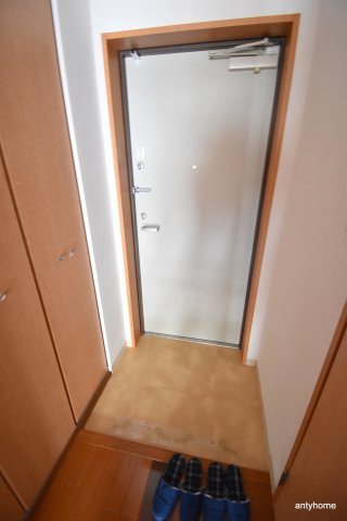 URBAN FLATS江坂　仲介手数料無料の玄関
