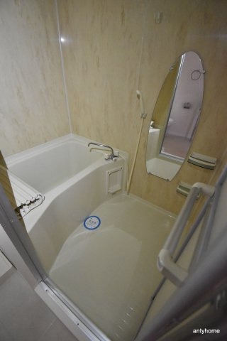 URBAN FLATS江坂　仲介手数料無料の浴室