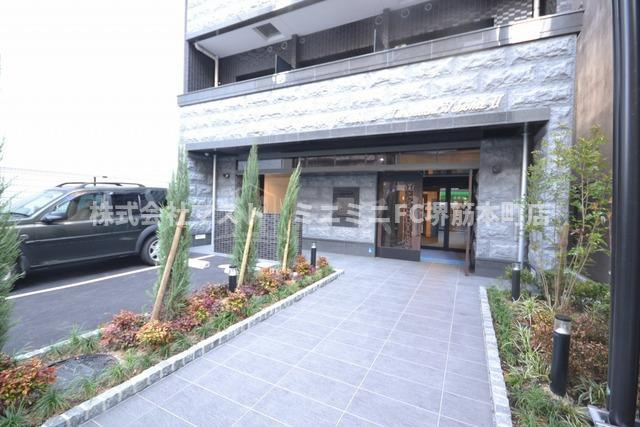プレサンス谷町七丁目Ⅱのエントランス