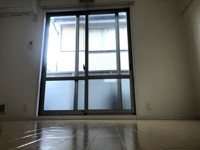 【居間・リビング】 | フラッツァらくだ坂